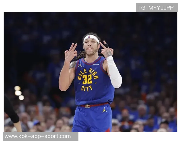 戈登称勇士实力强大库里牵制力迫使防守频繁调整 戈登称勇士实力强大库里牵制力迫使防守频繁调整